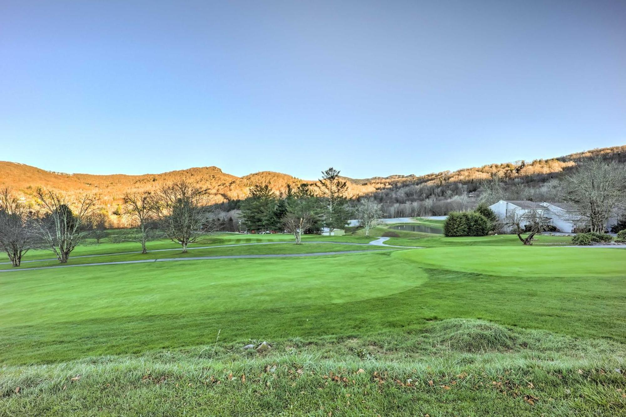 Sugar Mountain Condo With Aandc - Walk To Ski And Golf! Buitenkant foto